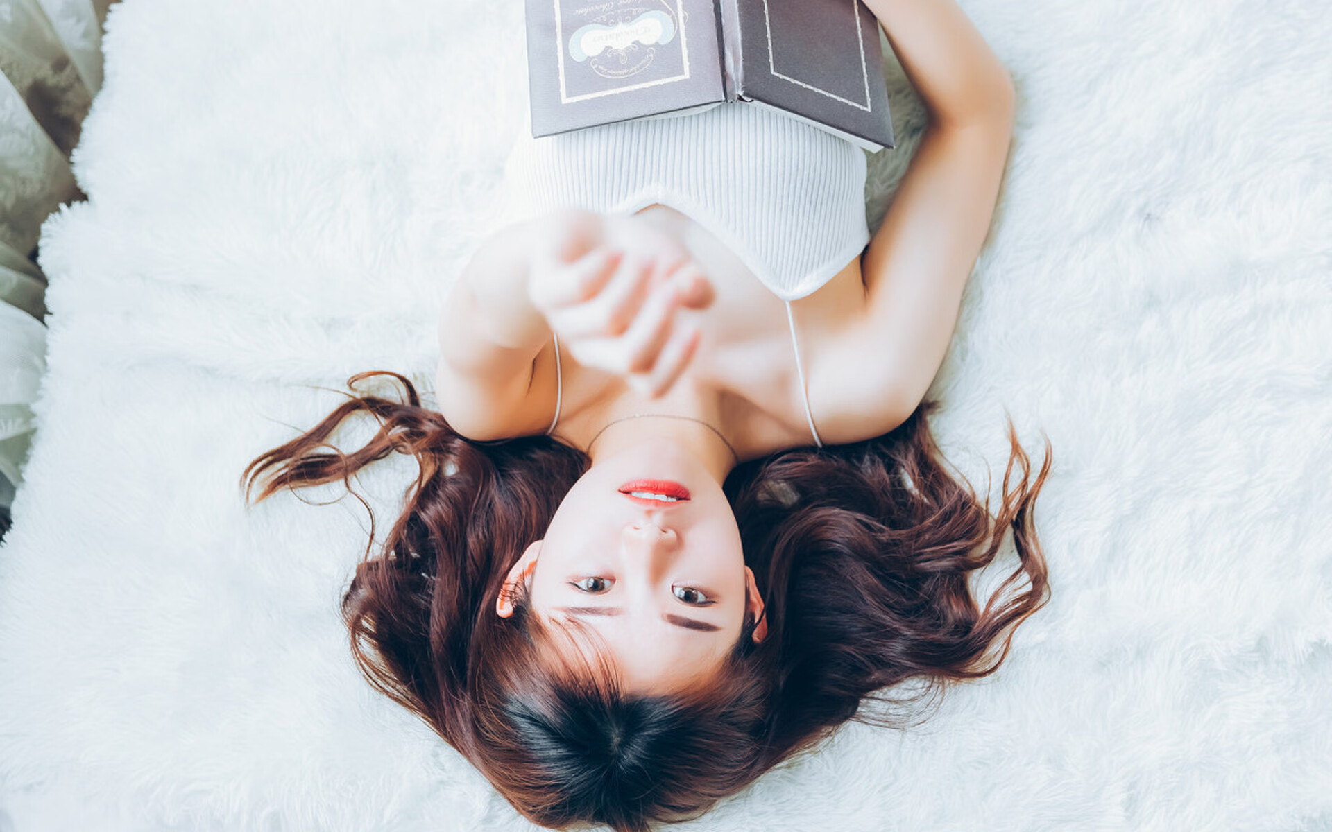 爱游戏体育(AYX)官方APP下载-“荒野求生:沙漠、森林的极限对决”,荒野求生荒漠攻略