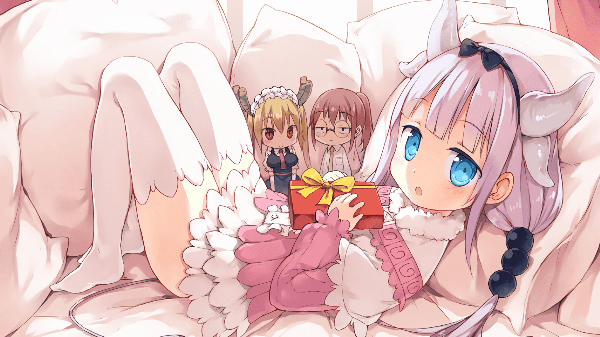 爱游戏体育app-冬季飘雪徒步穿越，体验雪原的纯净与静谧，雪乡徒步穿越